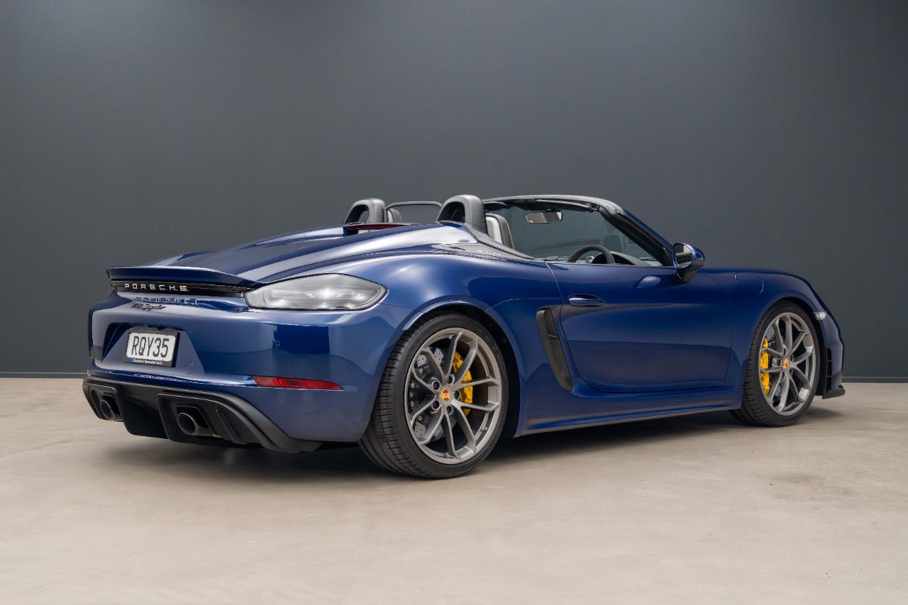 2020 Porsche 718