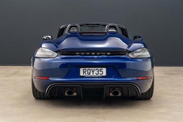 2020 Porsche 718 - Thumbnail