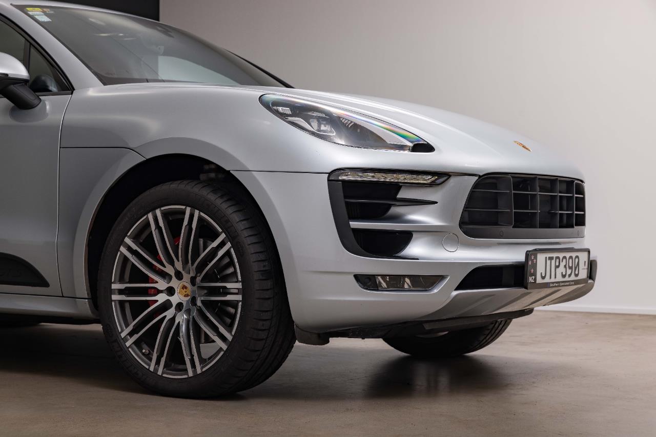 2016 Porsche Macan
