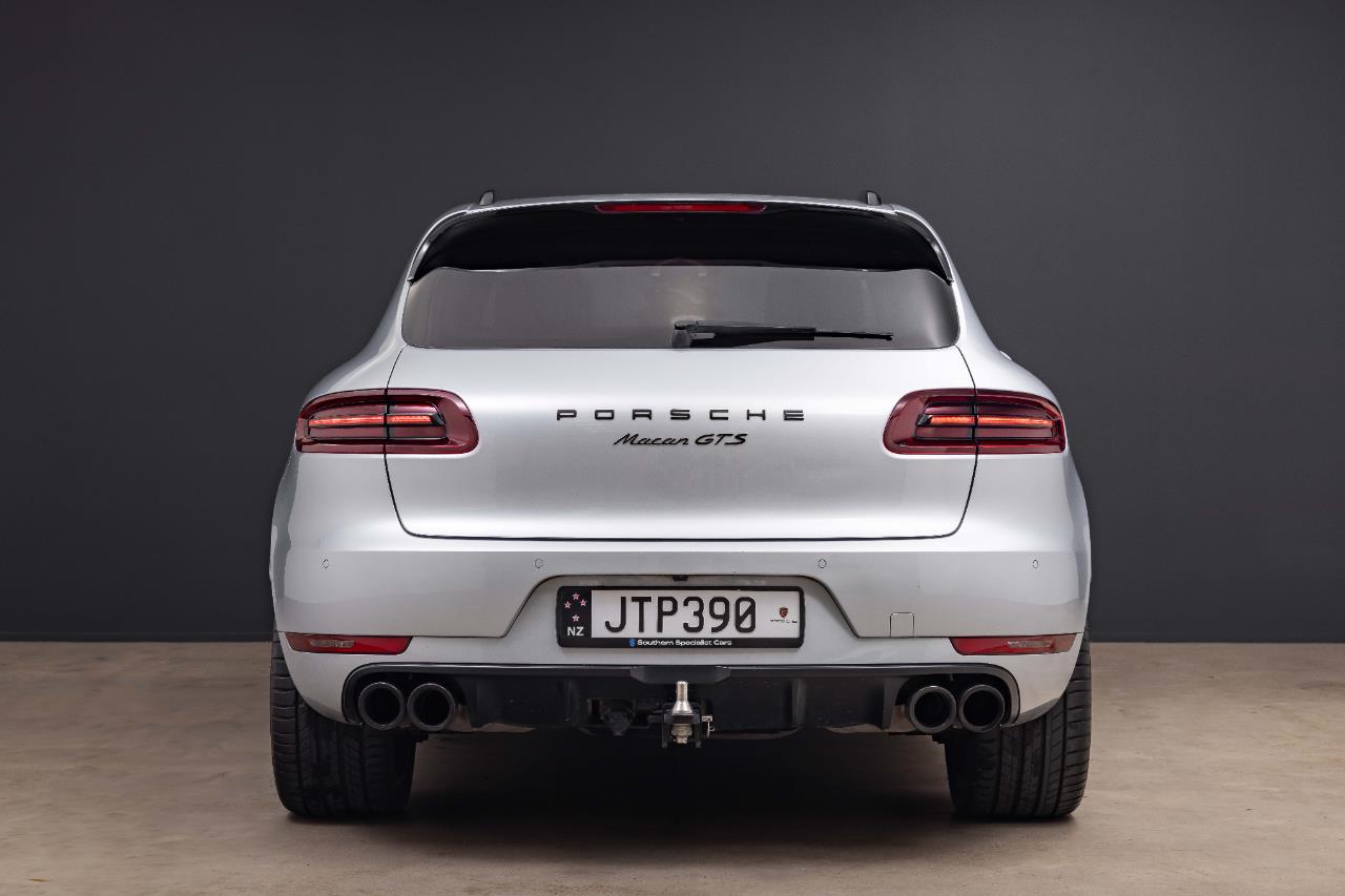2016 Porsche Macan