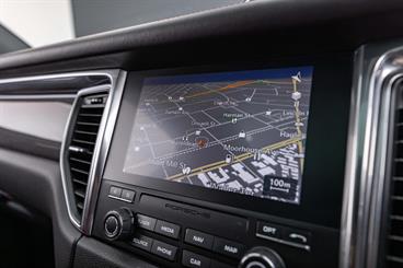 2016 Porsche Macan - Thumbnail