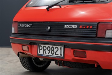 1991 Peugeot 205 - Thumbnail
