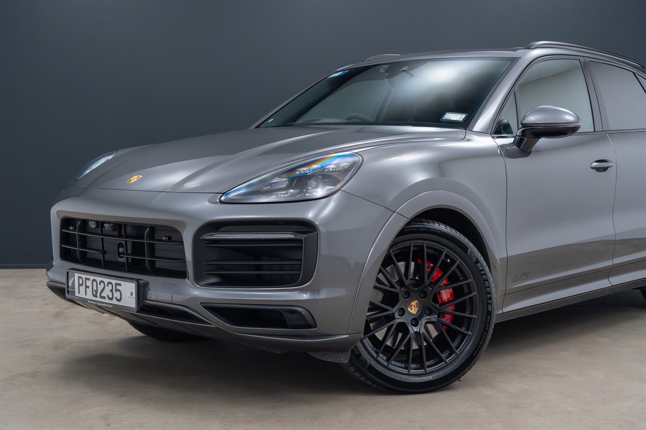 2022 Porsche Cayenne