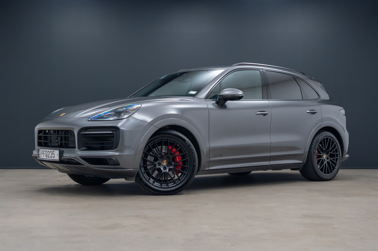 2022 Porsche Cayenne