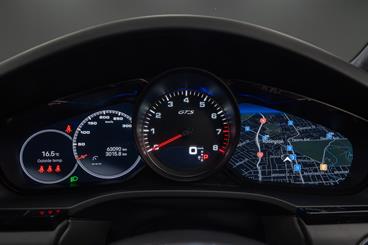 2022 Porsche Cayenne - Thumbnail