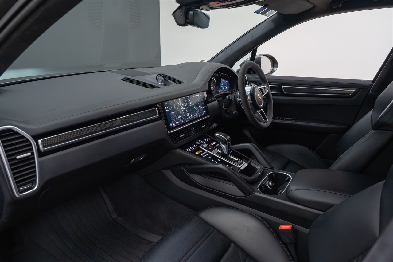 2022 Porsche Cayenne