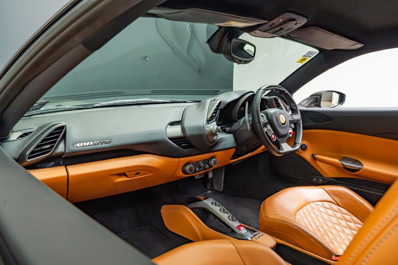 2016 Ferrari 488