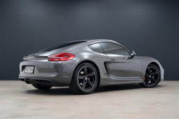 2013 Porsche Cayman - Thumbnail