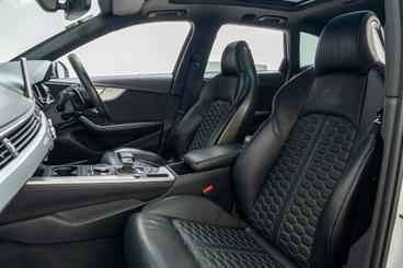 2018 Audi RS4 - Thumbnail