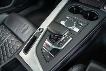 2018 Audi RS4 - Thumbnail