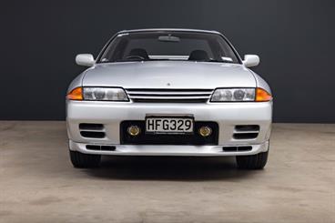 1993 Nissan Skyline - Thumbnail