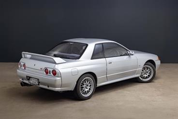 1993 Nissan Skyline - Thumbnail