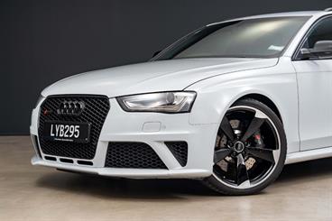 2013 Audi RS4 - Thumbnail