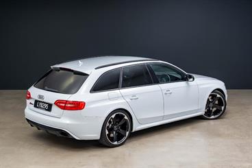 2013 Audi RS4 - Thumbnail