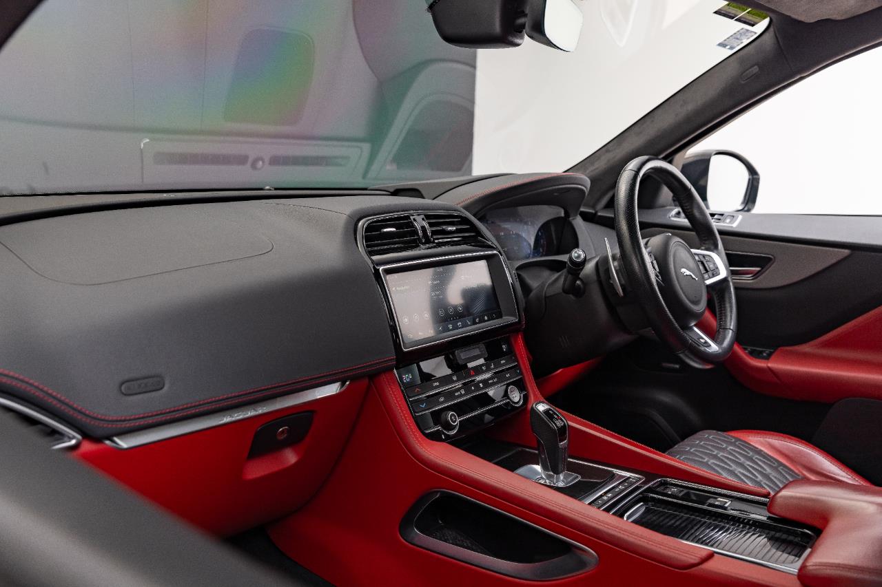 2019 Jaguar F-Pace