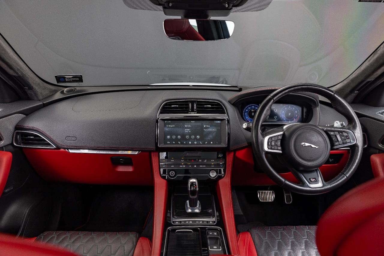 2019 Jaguar F-Pace