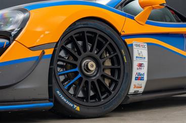 2017 McLaren 570S - Thumbnail
