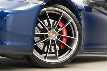 2020 Porsche 911 - Thumbnail