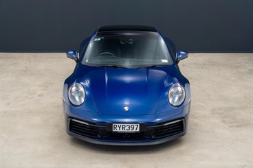 2020 Porsche 911 - Thumbnail