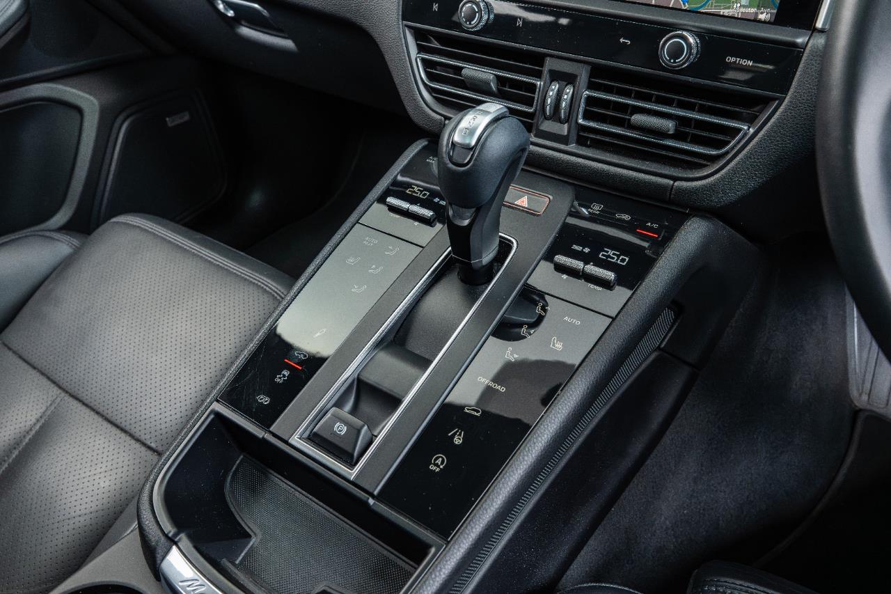 2021 Porsche Macan