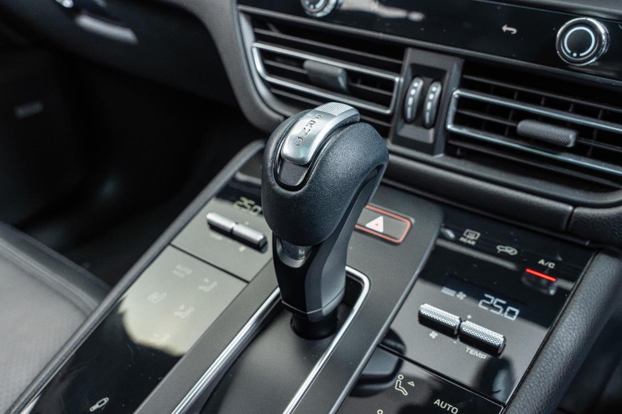 2021 Porsche Macan