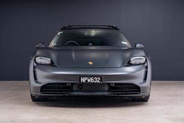 2021 Porsche Taycan - Thumbnail