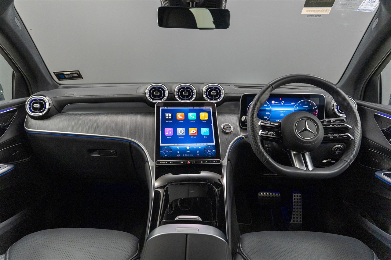 2025 Mercedes-Benz Glc