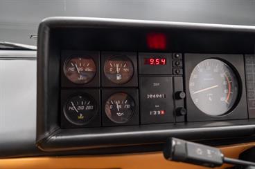 1985 Ferrari Mondial - Thumbnail