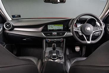 2018 Alfa Romeo Giulia - Thumbnail