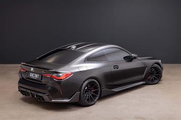 2022 BMW M4 - Thumbnail