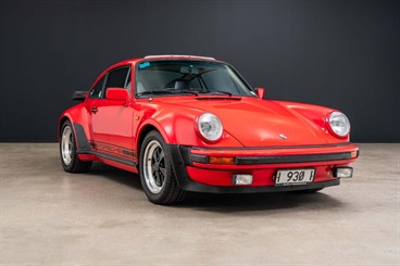 1982 Porsche 911 - Thumbnail