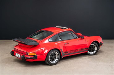 1982 Porsche 911 - Thumbnail