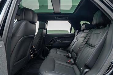 2025 Land Rover Range Rover Sport - Thumbnail