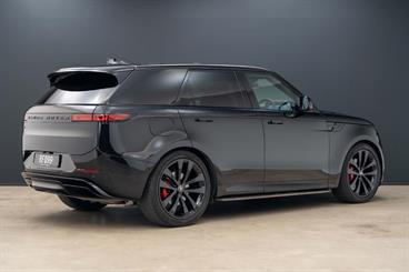 2025 Land Rover Range Rover Sport - Thumbnail