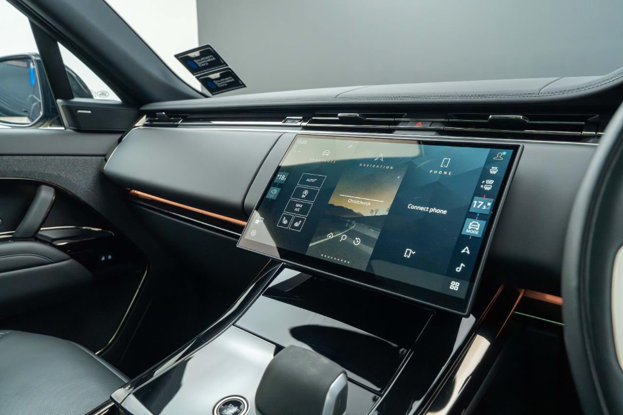 2025 Land Rover Range Rover Sport