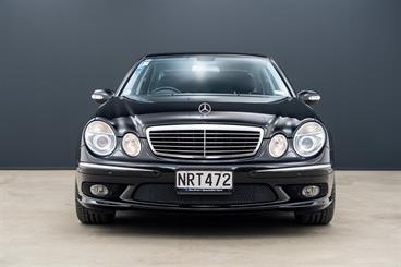 2004 Mercedes-Benz E 55 - Thumbnail