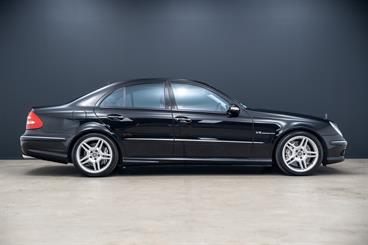 2004 Mercedes-Benz E 55 - Thumbnail