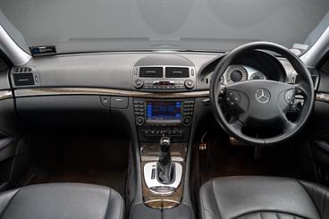 2004 Mercedes-Benz E 55 - Thumbnail