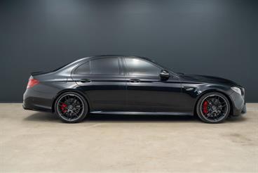 2018 Mercedes-Benz E 63 - Thumbnail