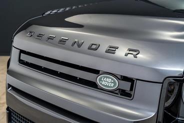 2022 Land Rover Defender - Thumbnail