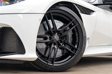 2021 Aston Martin DBS - Thumbnail