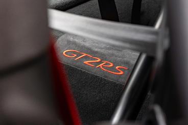 2019 Porsche 911 - Thumbnail