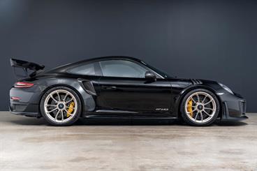 2019 Porsche 911 - Thumbnail