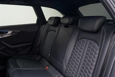 2021 Audi RS4 - Thumbnail