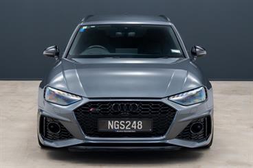 2021 Audi RS4 - Thumbnail