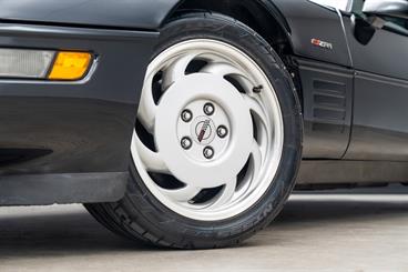 1991 Chevrolet Corvette - Thumbnail