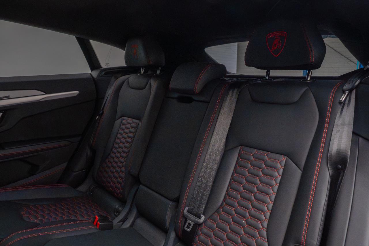 2020 Lamborghini Urus