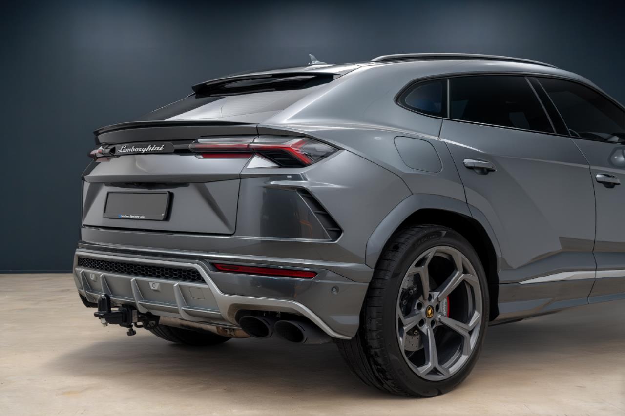 2020 Lamborghini Urus