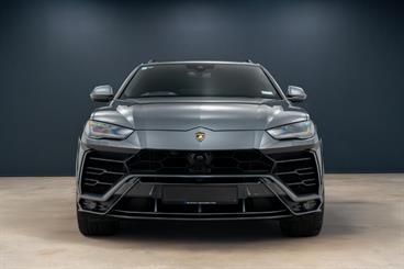 2020 Lamborghini Urus - Thumbnail