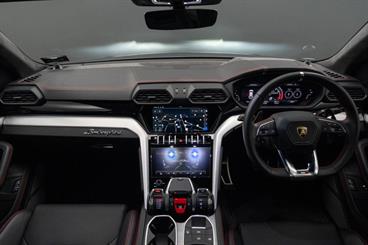 2020 Lamborghini Urus - Thumbnail